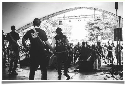 D-E-A Live Performances